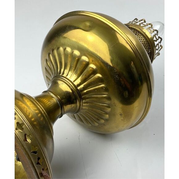 Antique B&H BRADLEY & HUBBARD Brass Oil Lamp Converted Electric w/ Glass Chimney - Picture 4 of 11